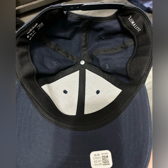adidas cap - Picture 5 of 6